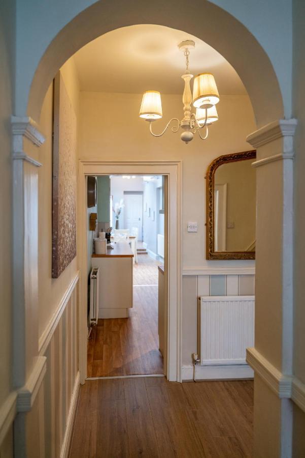 Villa 18Th Century Townhouse In Chester City Centre Extérieur photo