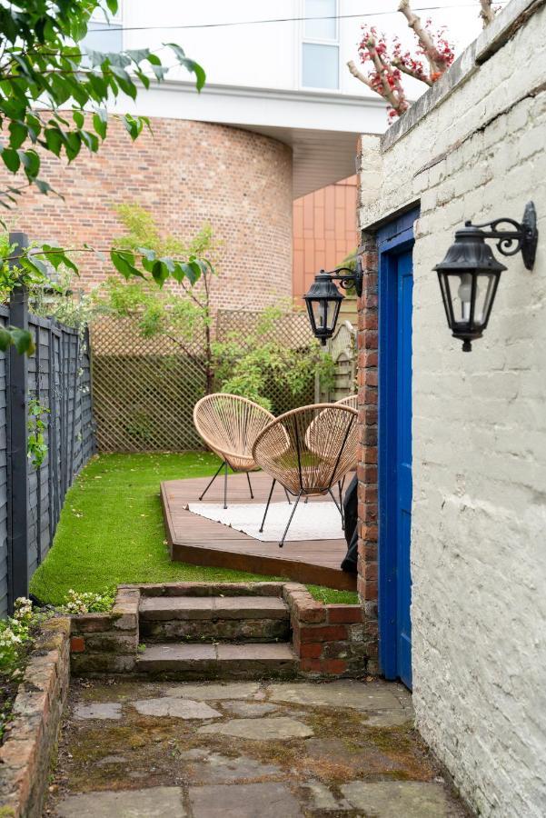 Villa 18Th Century Townhouse In Chester City Centre Extérieur photo
